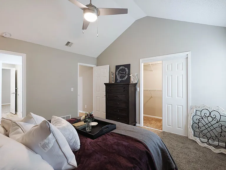 Chestnut Heights Townhomes — Photo 17