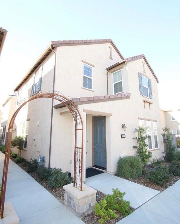 1st image of 192 Talmont Cir