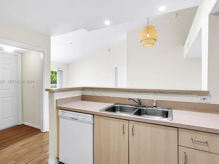 11185 SW 6th St #301 — Photo 33