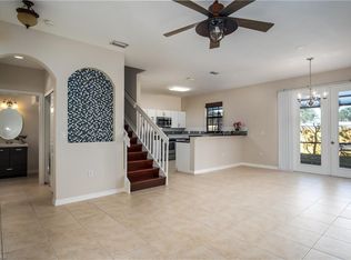 7484 Bristol Cir, Naples, FL 34120