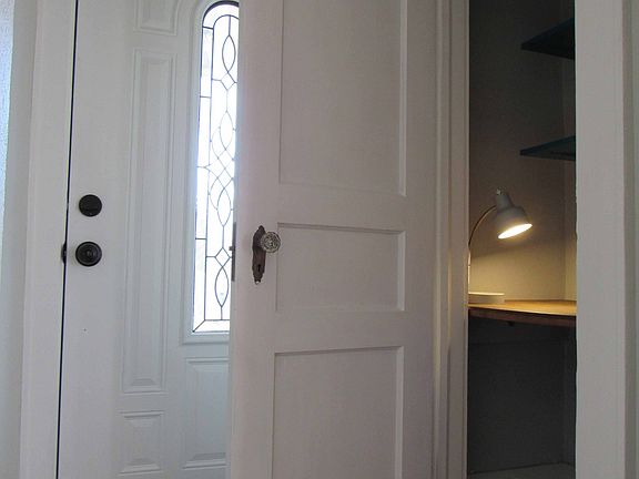 4th image of 1401 Brown Ave