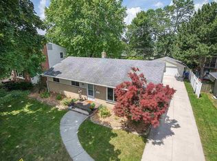 1108 E Lindbergh St, Appleton, WI 54911