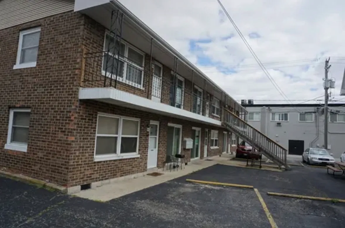 1 bed, $1,100 — Photo 1
