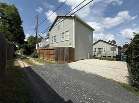 1105 Tulane St, Houston, TX