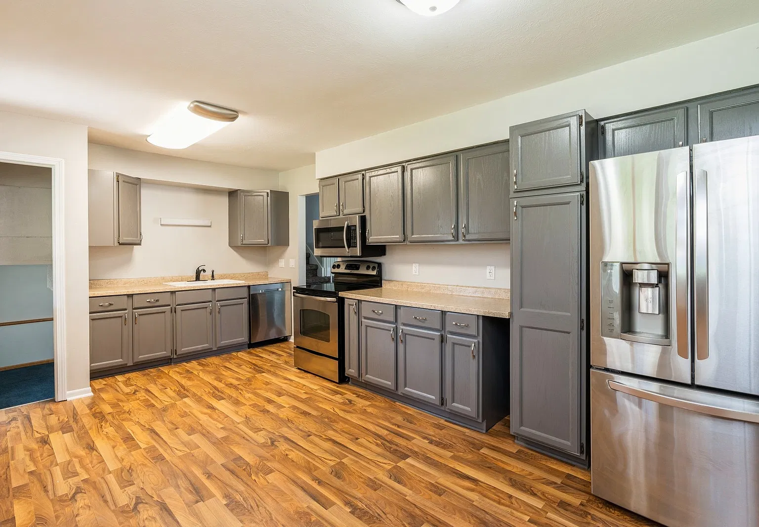 3 bed, 1444 sqft, $1,875 — Photo 4