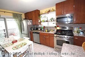 4th image of 228 Stobe Ave