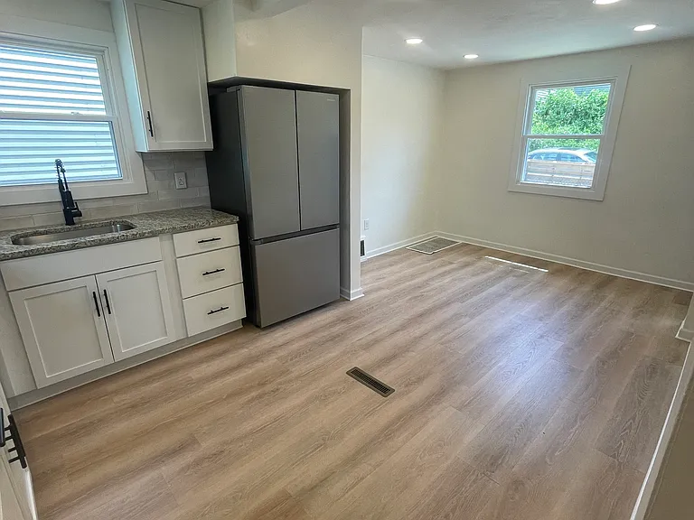 332 Edith St — Photo 6