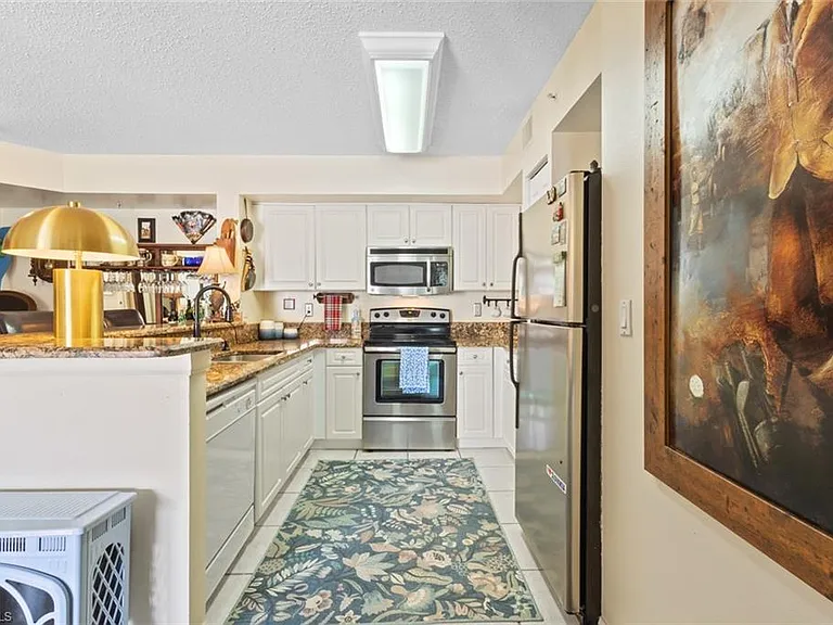 1270 Wildwood Lakes Blvd #204 — Photo 8