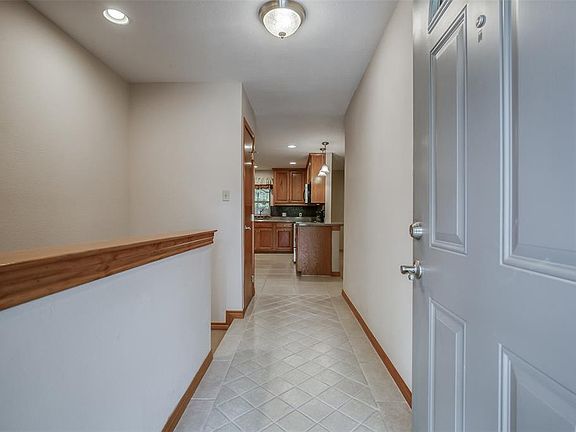 3rd image of 2803 Wildwood St