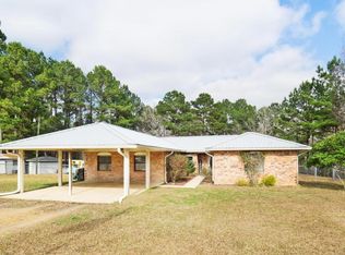 318 Hickman Rd, Leesville, LA 71446