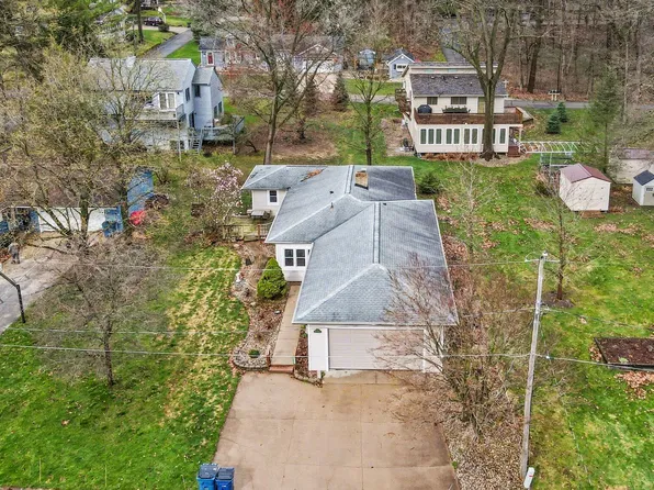 10543 Wildwood Cir, Richland, MI 49083