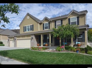 1059 Caprice Ln, Fruit Heights, UT 84037