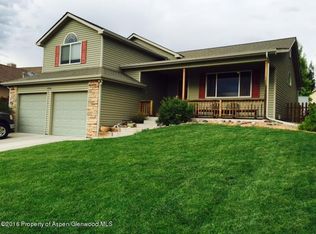 225 Ponderosa Cir, Parachute, CO 81635