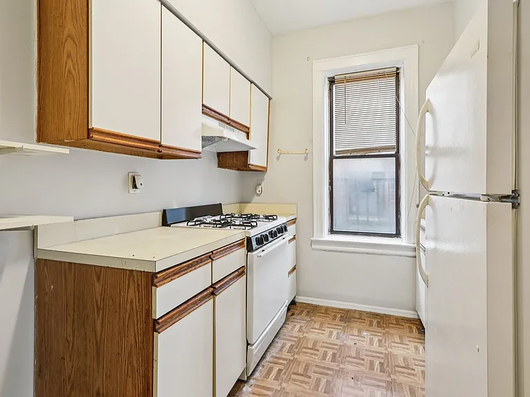 262 Clendenny Ave #6 — Photo 14