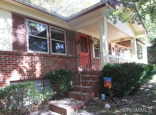 844 Mountain View Dr, Maggie Valley, NC 28751