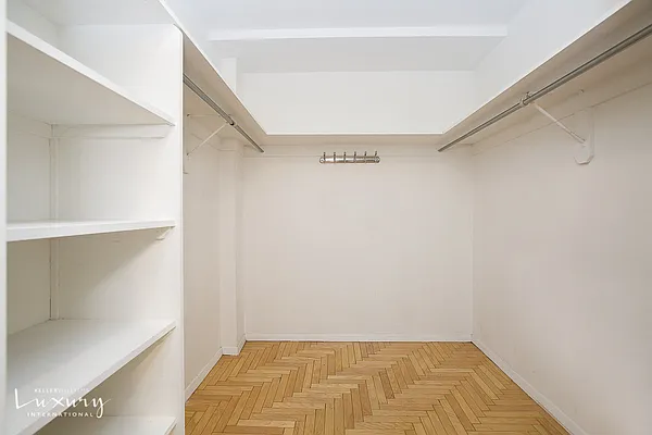 Rented by Keller Williams NYC | media 14