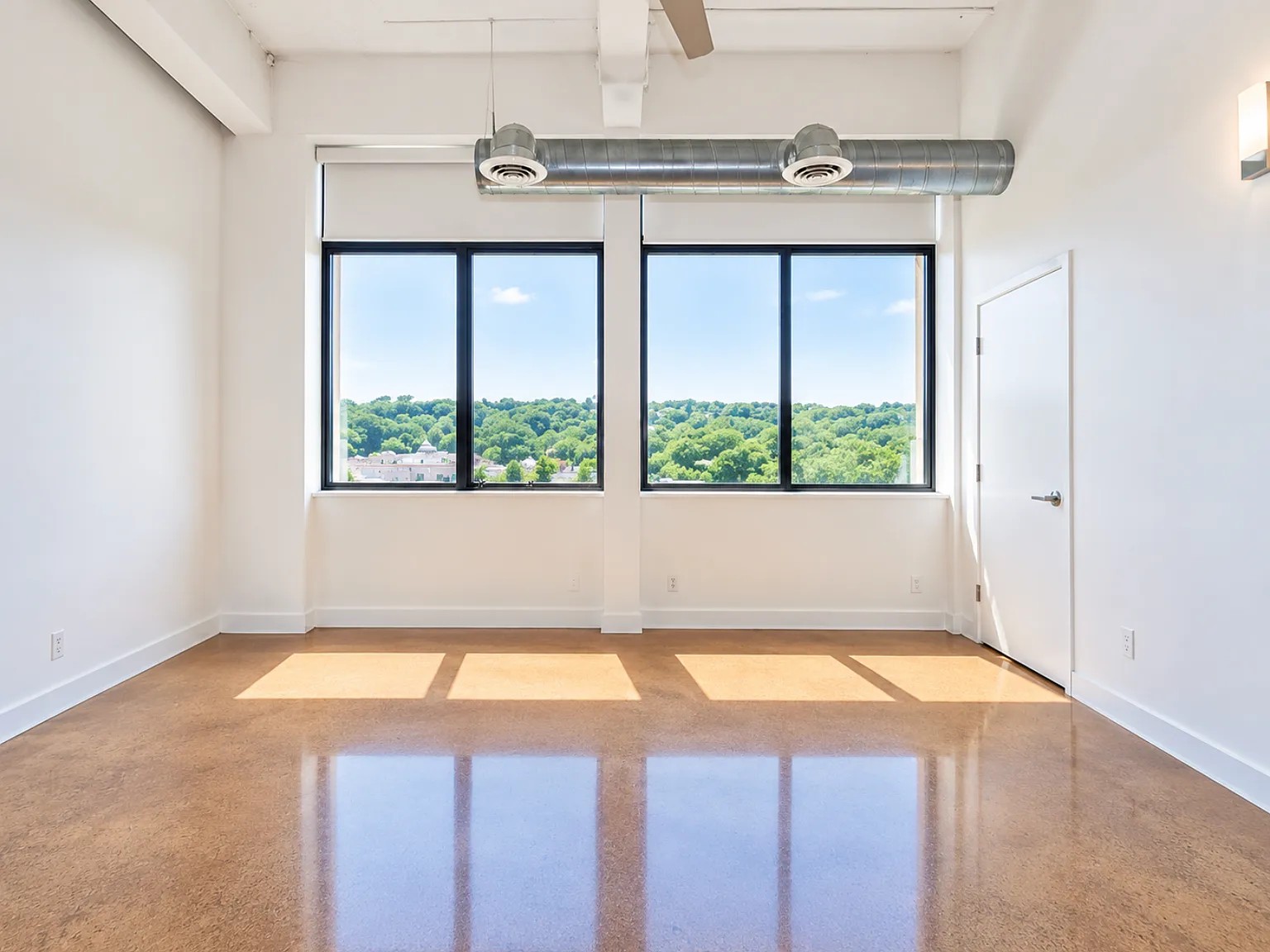 2 bed, 950 sqft, $2,390 — Photo 3