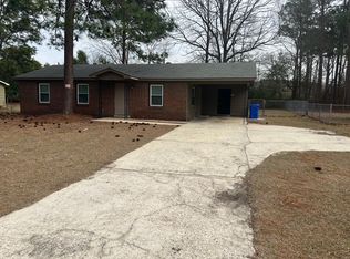 6551 Amanda Cir, Fayetteville, NC 28304