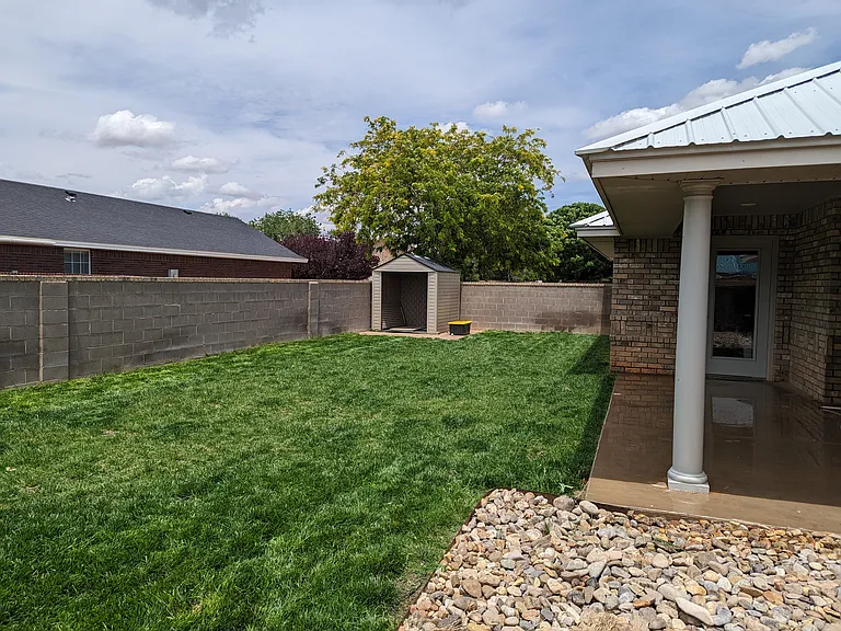 1328 Oakwood Cir — Photo 8
