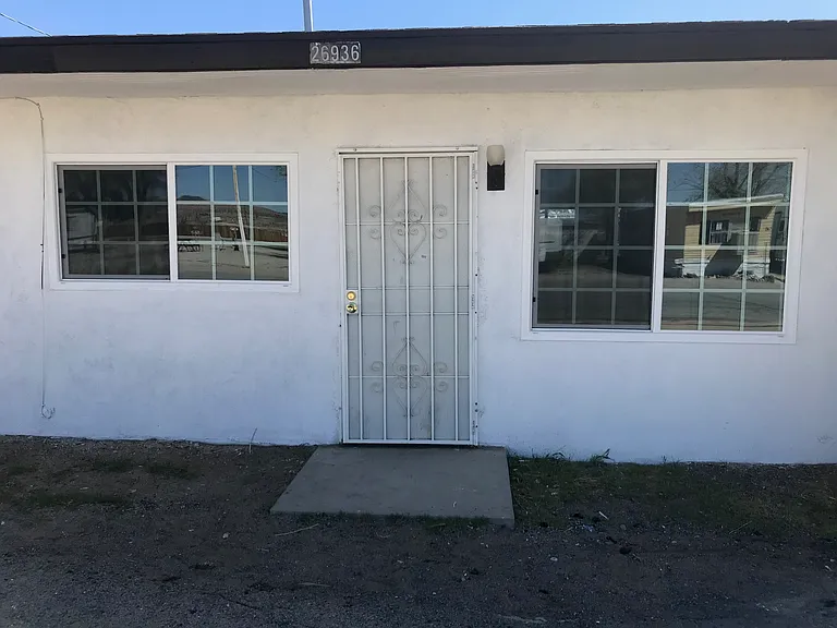 26936 Prospect St — Photo 1