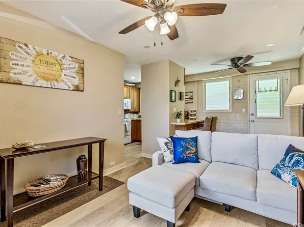75 Kihapai St APT 3, Kailua, HI 96734