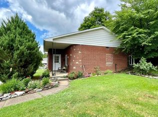 145 Circle Ave, Spencer, WV 25276