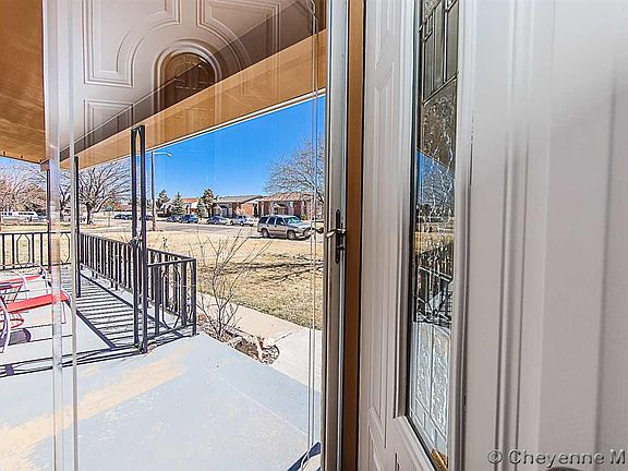 4th image of 1516 Oxford Dr