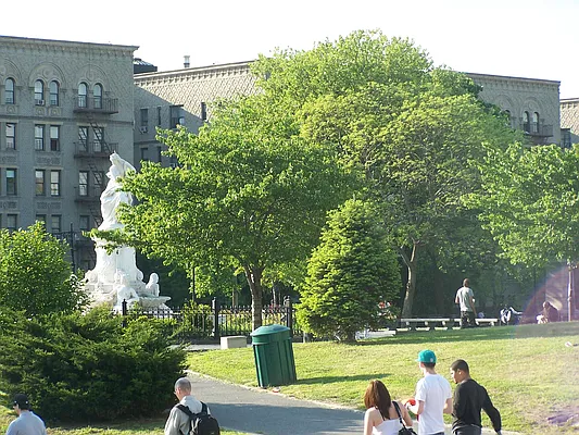 Sold by Key Real Estate Services, LLC | media 21