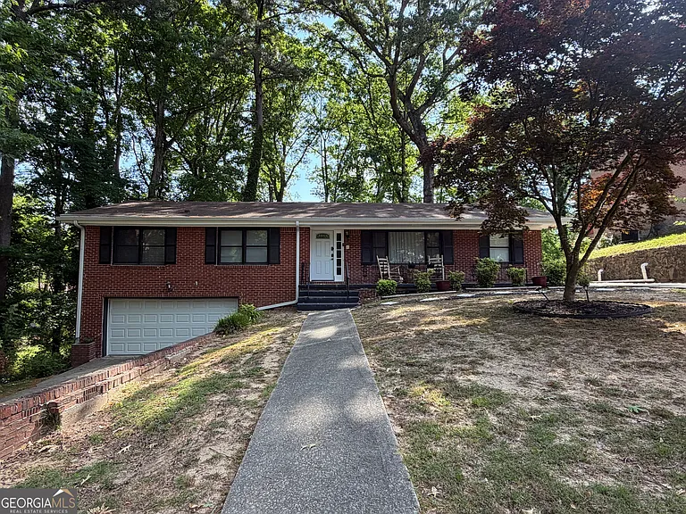 310 Harris Manor Dr SW #B — Photo 1
