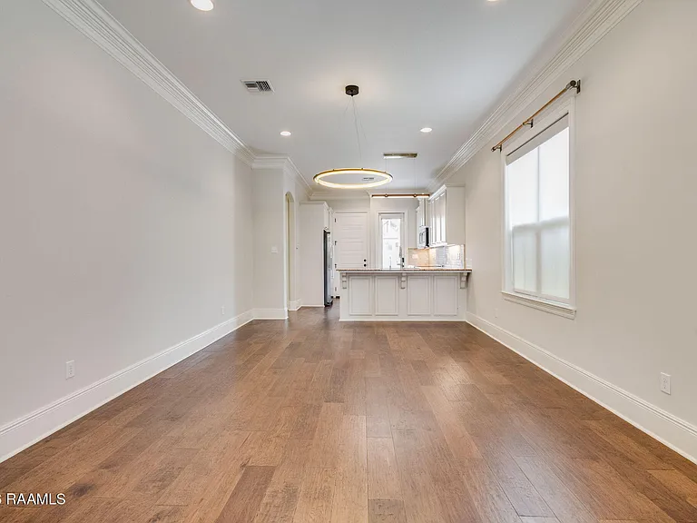 405 S Montauban Dr — Photo 9