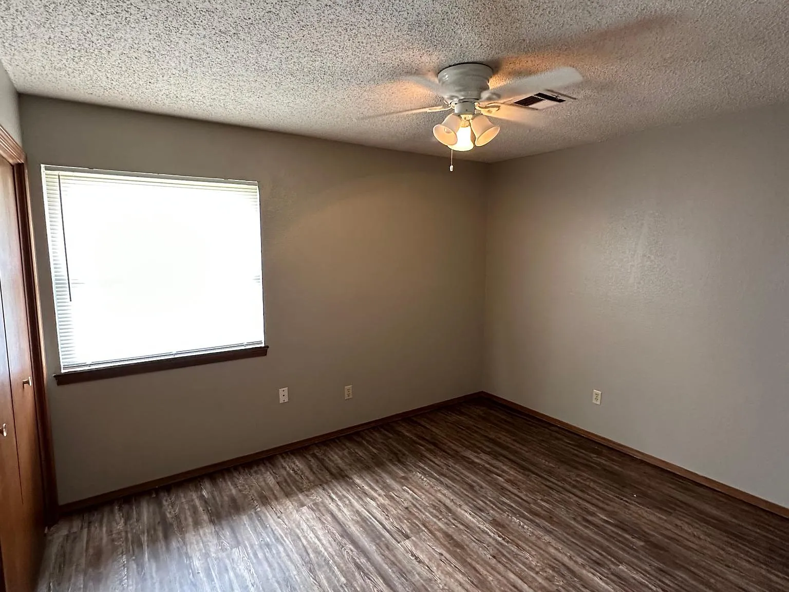 2 bed, 900 sqft, $750 — Photo 4