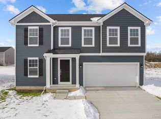 54663 Heron Cir, Chesterfield, MI 48047