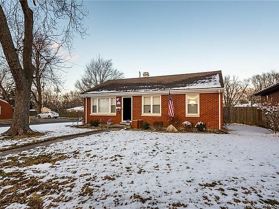2nd image of 918 Morris Ave