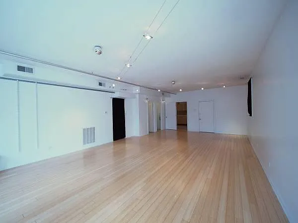 3536 W Belmont Ave #GROUND SOUTH — Photo 3