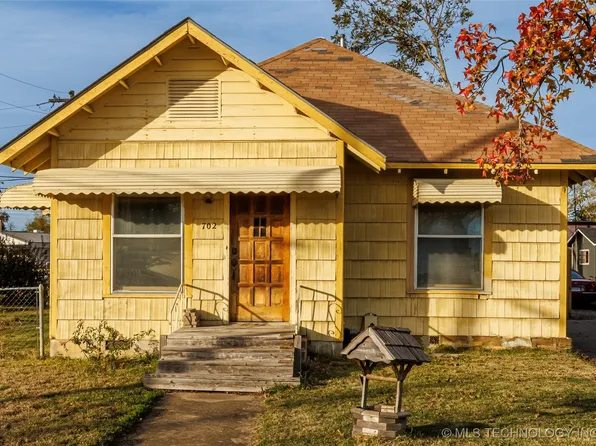 702 E Mayberry Ave, Claremore, OK 74017
