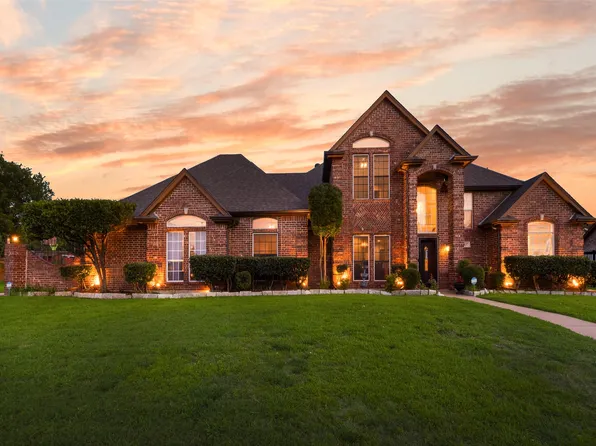 537 Estate Dr, Grand Prairie, TX 75052