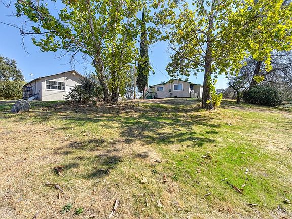 3rd image of 8296 Lakeview Ln