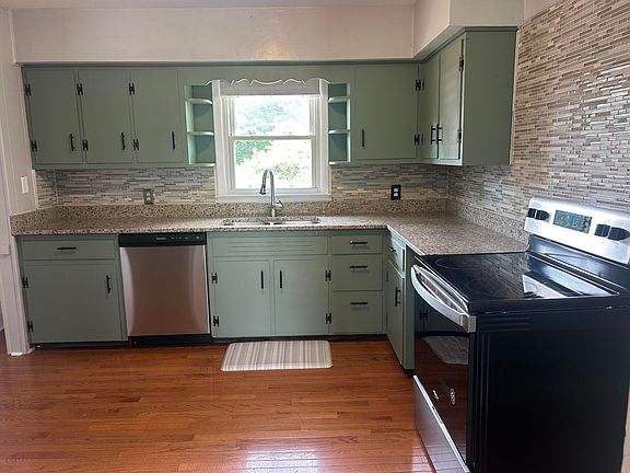 5th image of 112 Overland Dr