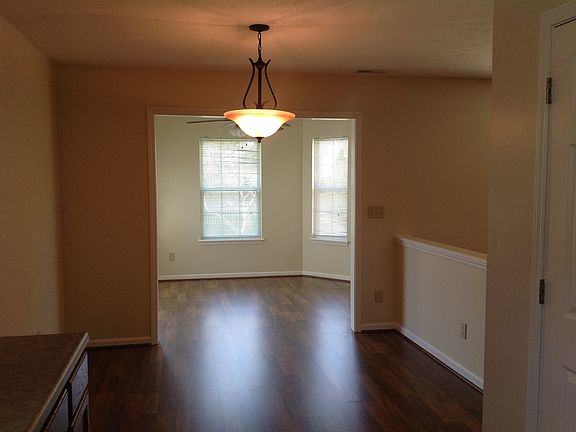Dining area into sunroom 