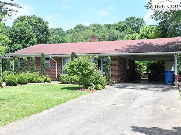 246 Valleyview Drive, Jefferson, NC 28640