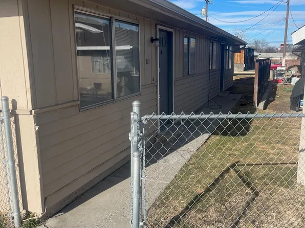 811 NW 1st St, Ontario, OR 97914