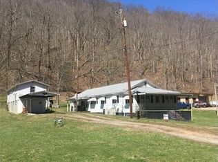 3712 Lick Crk, Danville, WV 25053