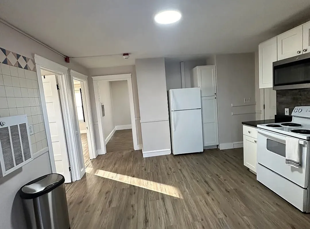 2 bed, 1200 sqft, $1,750 — Photo 4