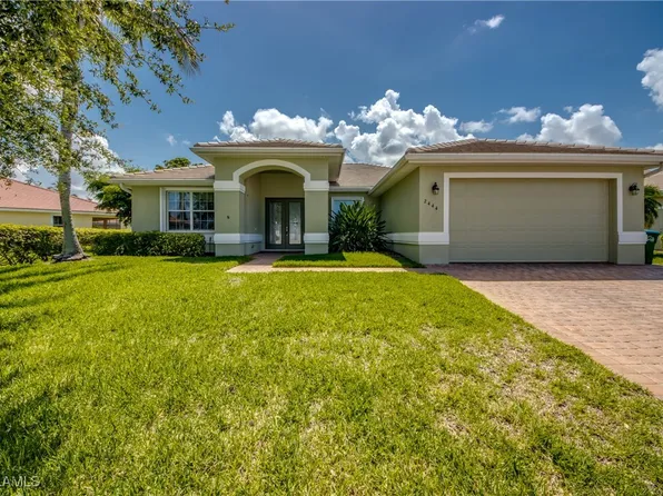 2444 Ashbury Cir, Cape Coral, FL 33991