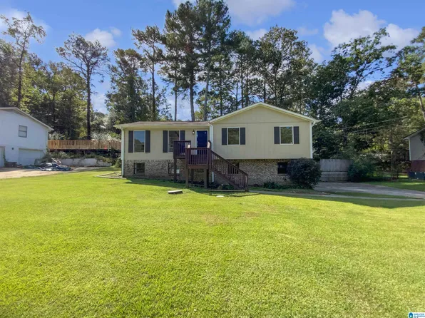 1314 Gary Alan Trce, Moody, AL 35004