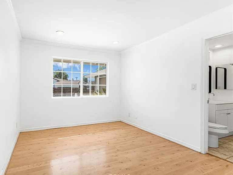 22627 Enadia Way — Photo 26