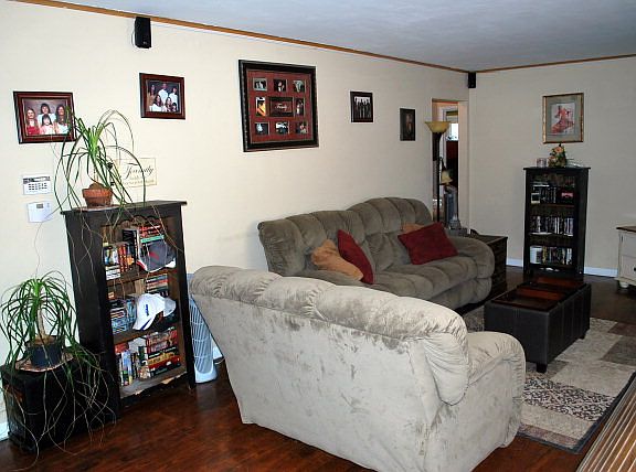 2nd image of 3149 Sanford Dr