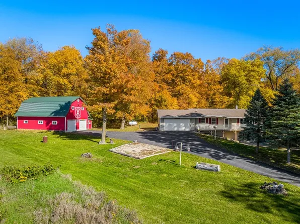 17097 Goodrich Rd, Durand, IL 61024