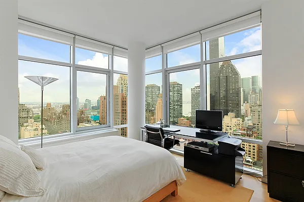 Sold by Corcoran | media 16