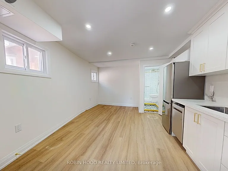 4998 King St #14 — Photo 4
